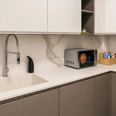 Modern In With Private Parking And Wifi Apartament Lecce